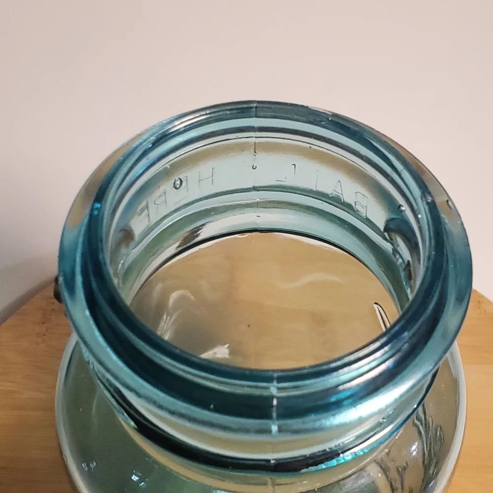BALL Ideal Canning / Mason Jar 1 Quart Aqua Blue Mold #4 Vintage 1923 To 1933